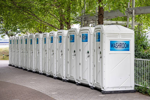 Best Luxury portable toilet rental  in Tell City, IN